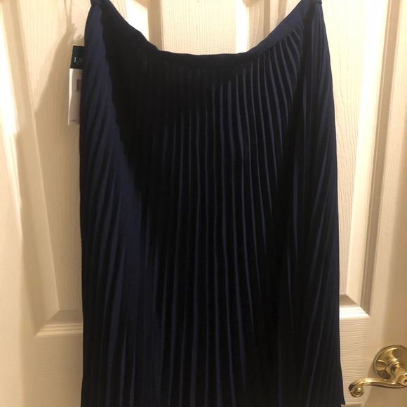 Ralph Lauren Women’s Georgette Pleated Skirt -Sz 4 - Picture 4 of 5